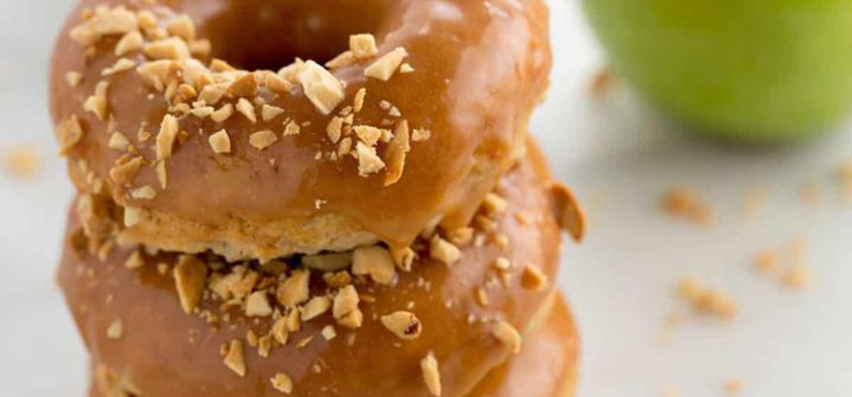 Baked Apple Donuts with Salted Caramel Recipe | SideChef