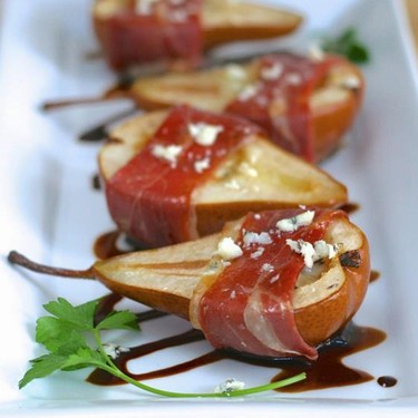 Blue Cheese Stuffed Bosc Pears with Balsamic Glaze Recipe | SideChef