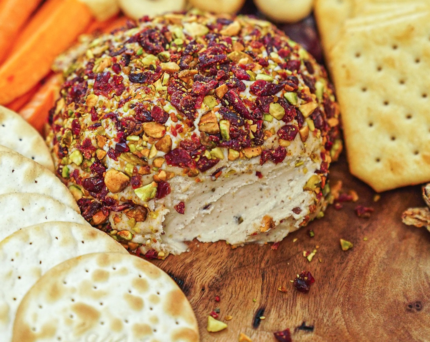 Easy Vegan Cheese Ball