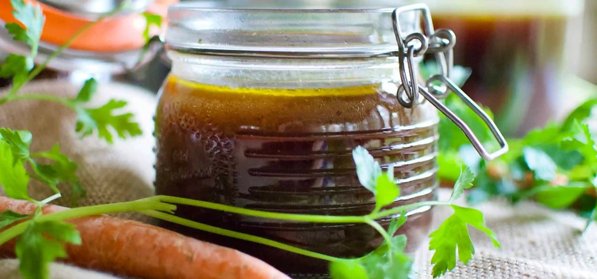 Hearty Vegetarian Umami Broth Recipe | SideChef