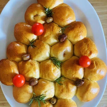 Brioche Christmas Tree Recipe | SideChef