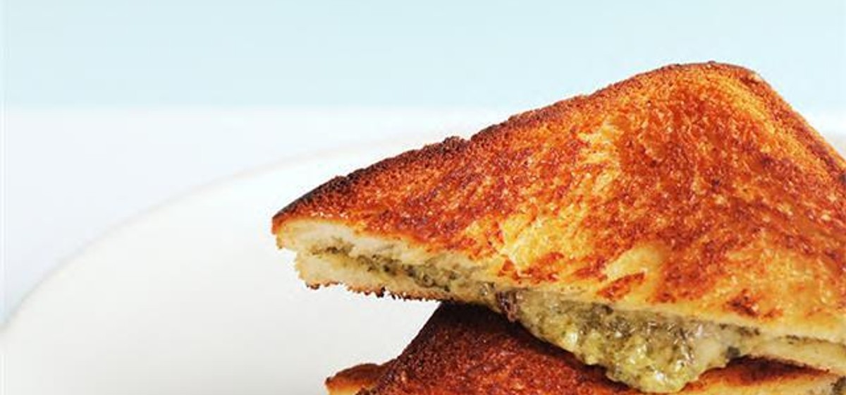 Spinach &amp; Artichoke Grilled Cheese Recipe | SideChef