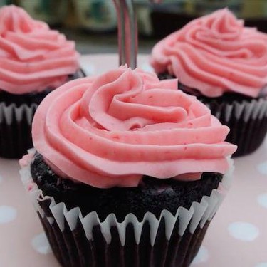 Berry Buttercream Frosting Recipe | SideChef
