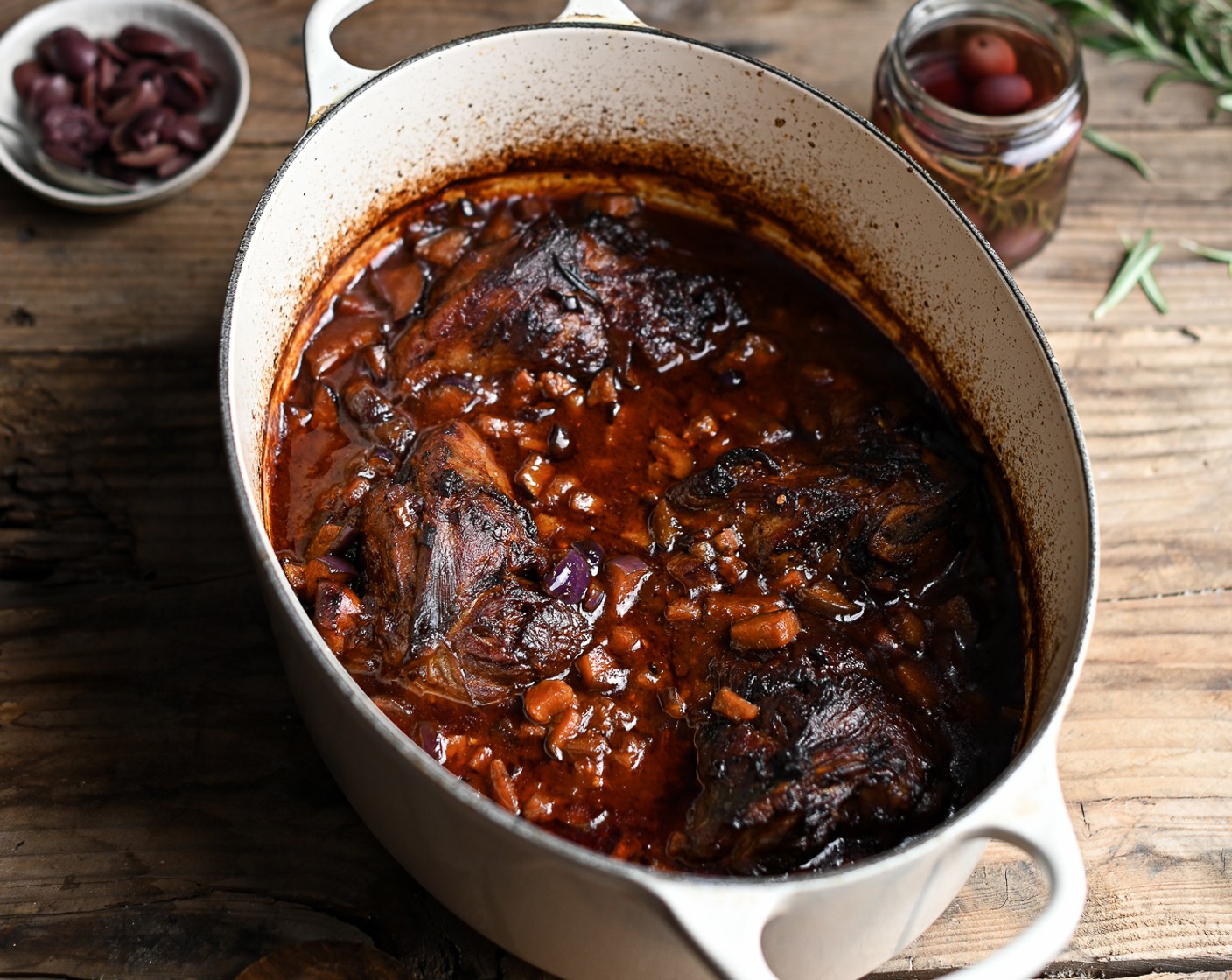 step 7 Cook for a further 2 hours at 325 degrees F (160 degrees C). The lamb shanks need to be meltingly tender and the liquid substantially reduced.