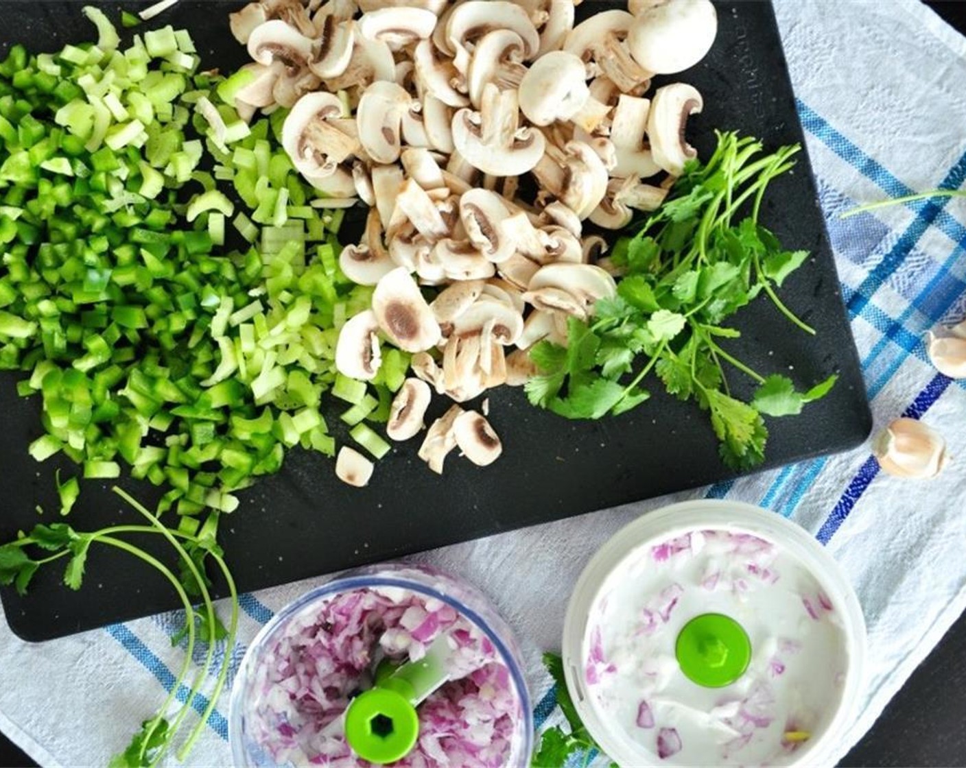 step 1 Chop the  Boneless, Skinless Chicken Breasts (12 oz) , Green Bell Pepper (1), Red Onion (1), Celery (2 stalks), Fresh Cilantro (1 Tbsp), Garlic (1 clove), and Tomatoes (2 cups) and add to the crockpot.