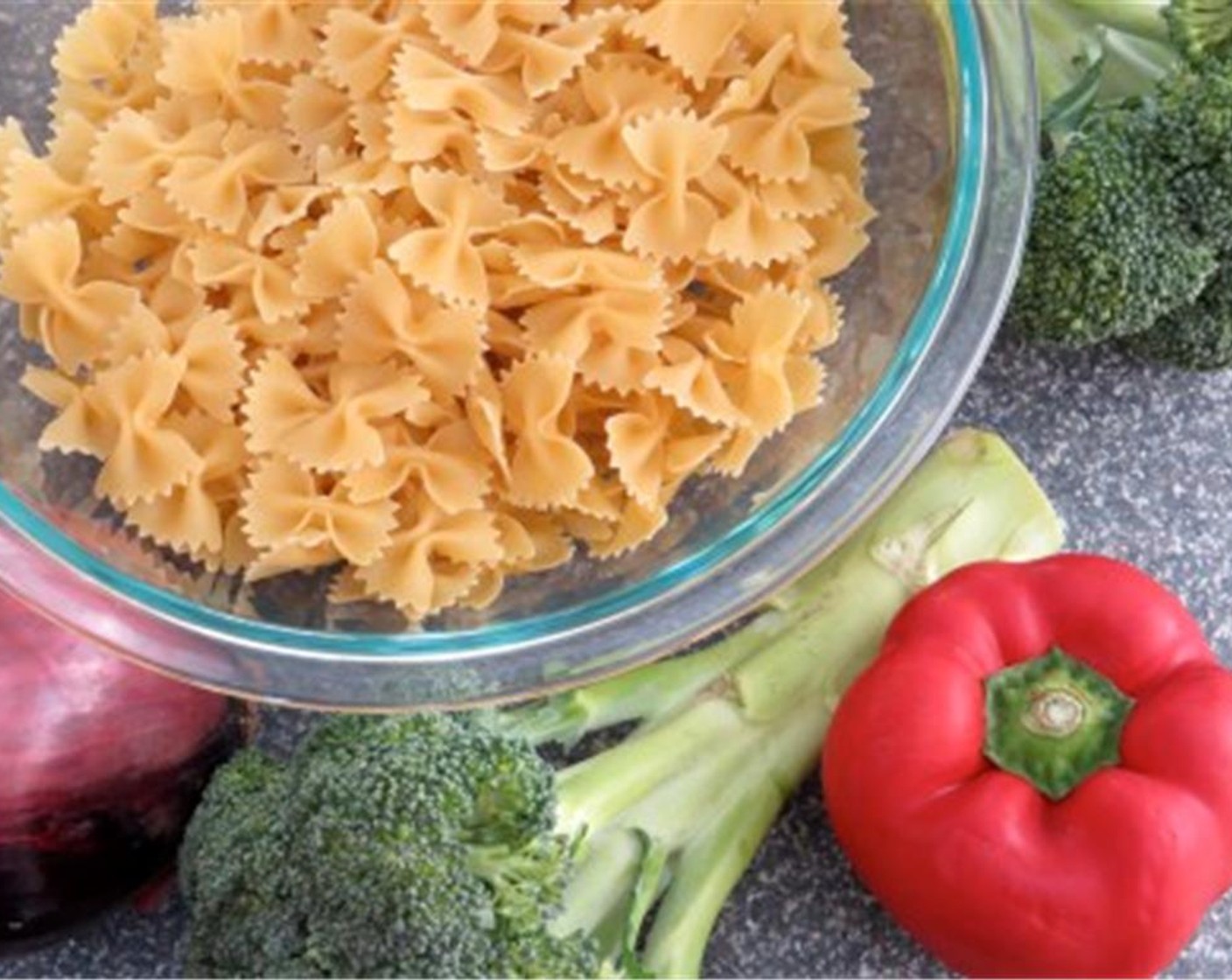 step 3 Bring a large pot of water to a boil. Add Farfalle Pasta (12 oz). Cook, stirring occasionally, about 9-10 minutes or until al dente. Drain water from pasta and rinse with cold water to stop the cooking. Set aside.