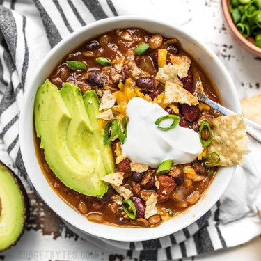Slow Cooker Vegetarian Lentil Chili Recipe | SideChef