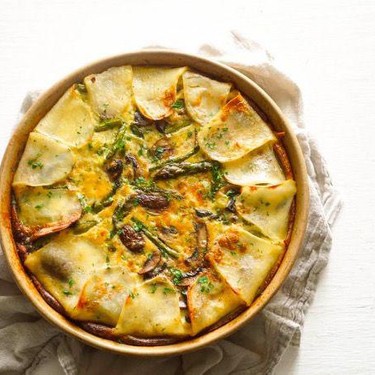 Potato Crusted Quiche with Asparagus and Mushrooms Recipe | SideChef
