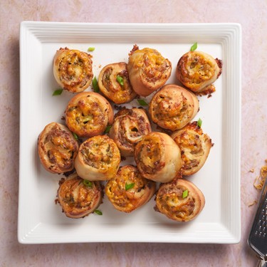 Sausage and Cheddar Pinwheels Recipe | SideChef