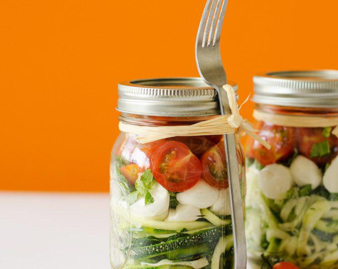 Spiralized Zucchini Caprese Salad in a Jar