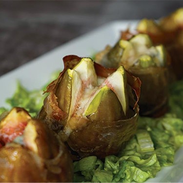 Baked Figs Wrapped in Prosciutto and Gorgonzola Recipe | SideChef