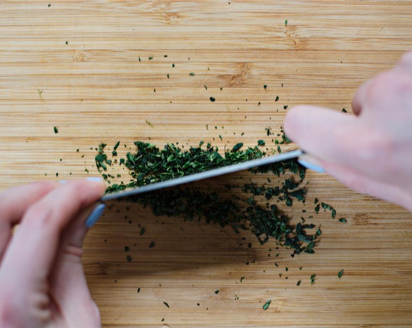 step 3 Finely chop the fresh thyme.
