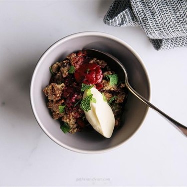 Berry Buckwheat & Hazelnut Crumble with Fresh Mint Recipe | SideChef