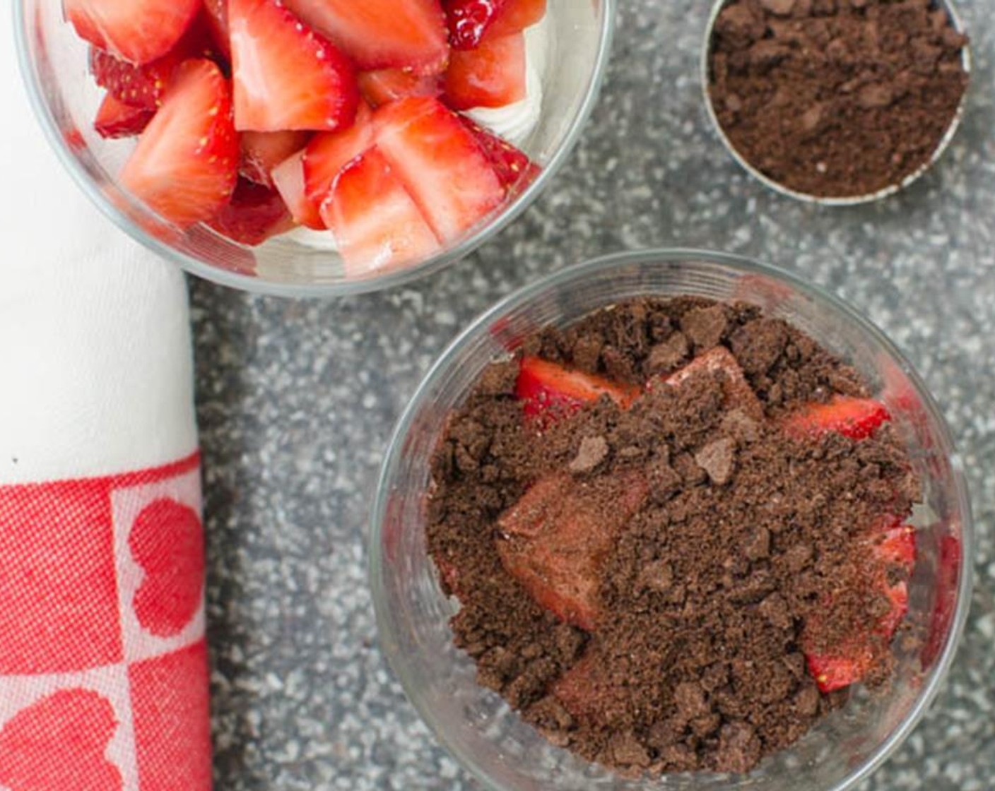 step 9 Top with 3 tablespoons of the hulled and diced strawberries.