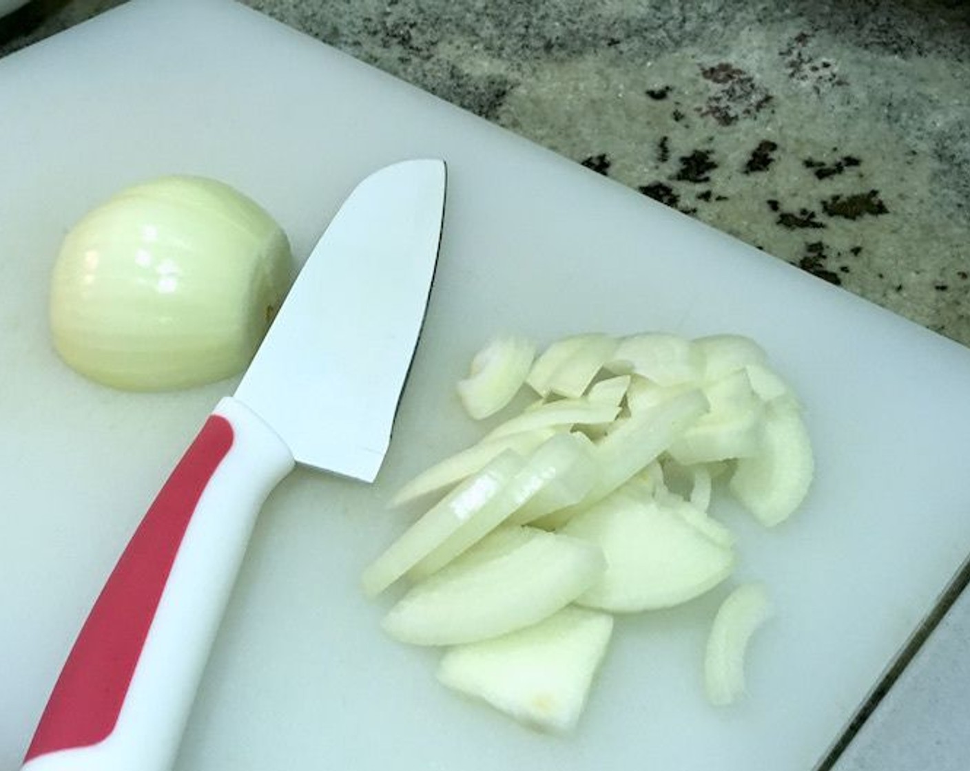 step 6 Cut onion quarters into 1/4 inch slices.
