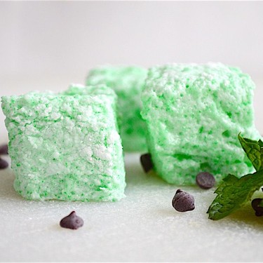 Homemade Mint Marshmallows Recipe | SideChef