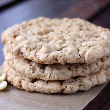 Vegan White Chocolate Macadamia Cookies Recipe | SideChef