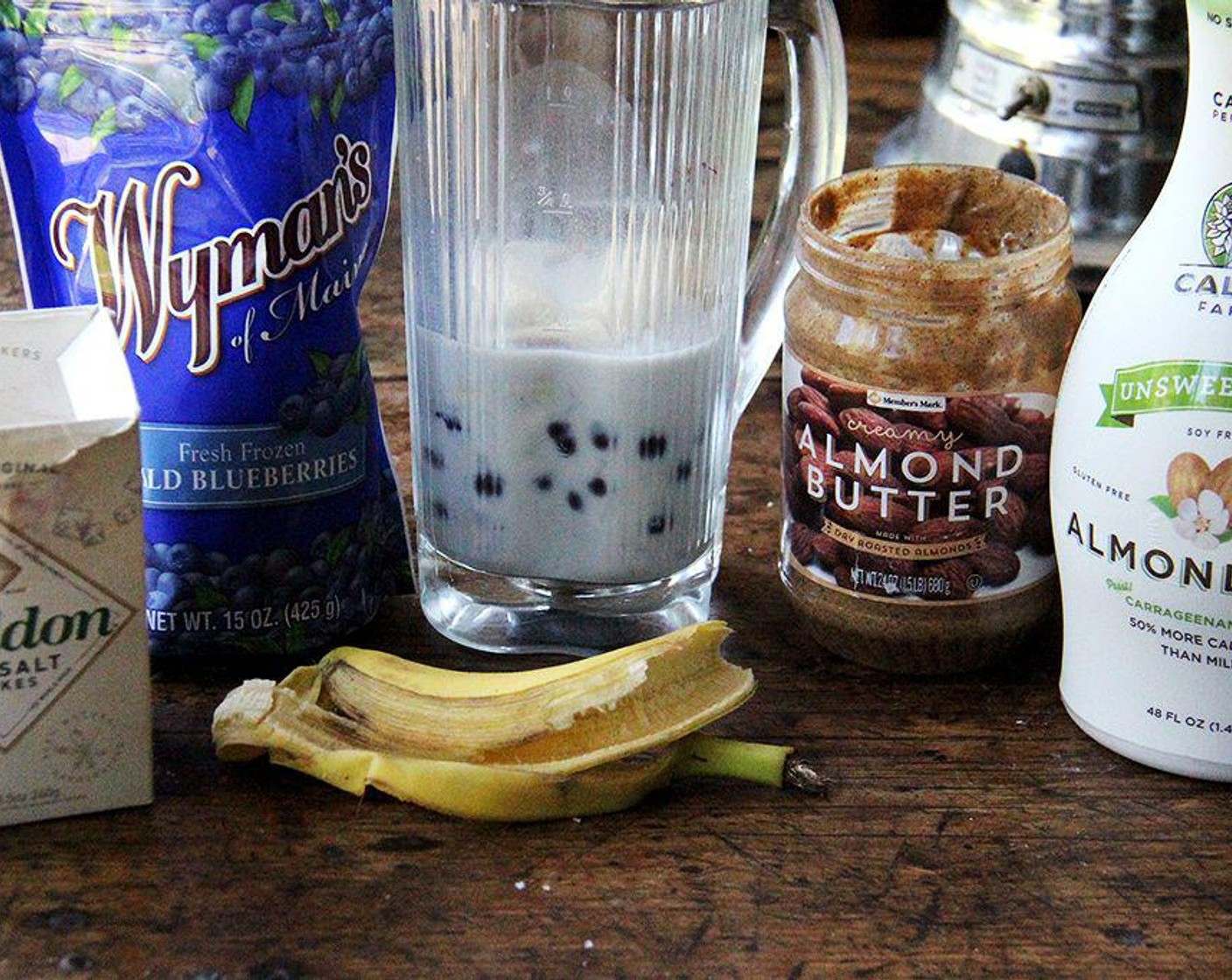 step 1 Combine Unsweetened Almond Milk (1 cup), Frozen Blueberries (1/2 cup), Banana (1), Almond Butter (1 Tbsp), and Sea Salt (1 pinch) in a blender and purée until smooth.