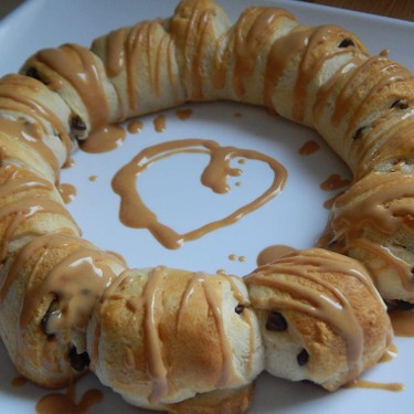 Chocolate Peanut Butter Crescent Bites Recipe | SideChef