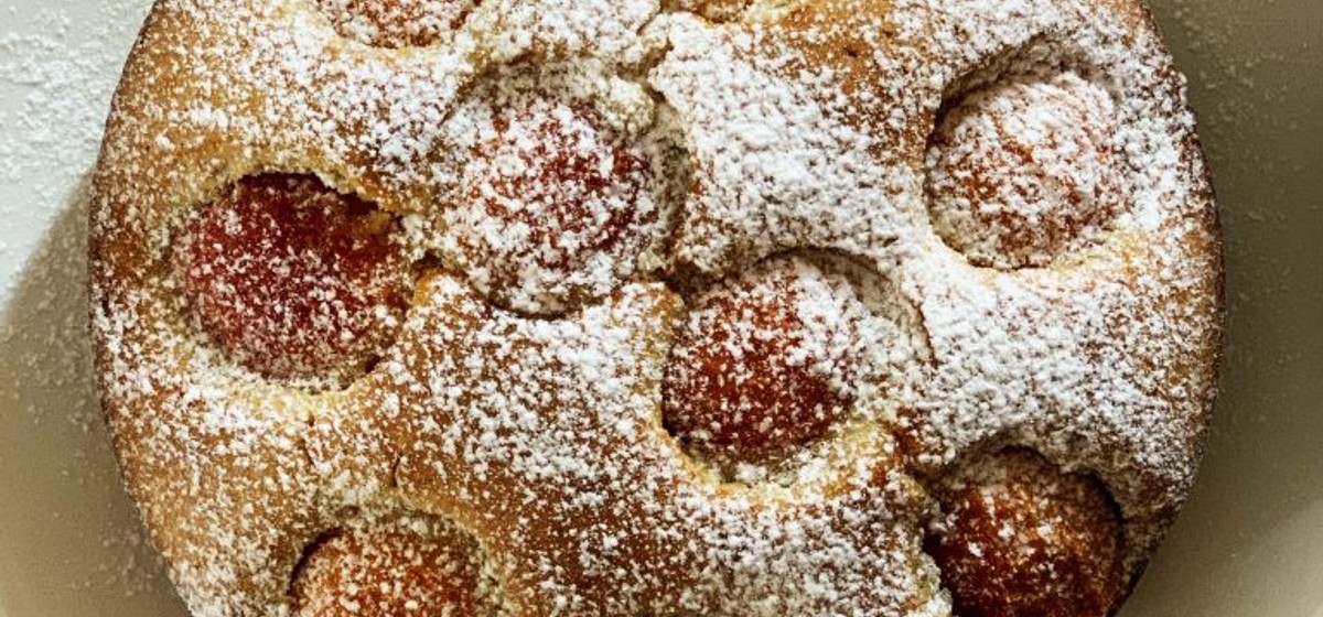 Almond and Apricot Cake Recipe | SideChef