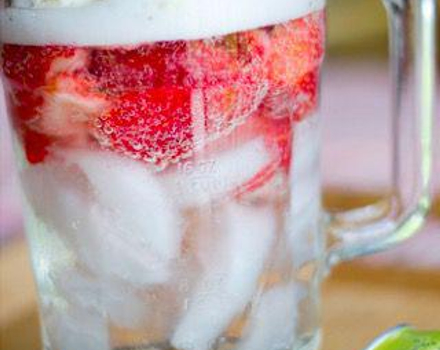 step 1 Blend 7UP® (12 fl oz), Ice (1 cup), Frozen Strawberries (1 cup), and Banana (1) until smooth, adding only half of the soft drink at first. Add more until you’ve reached your desired consistency.