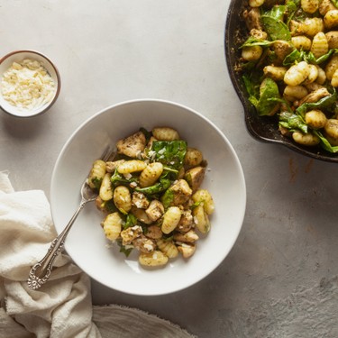 Gnocchi with Pesto, Spinach, and Chicken Recipe | SideChef
