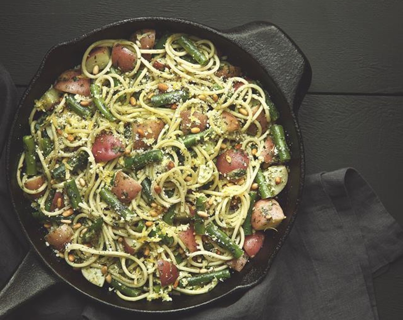 Spaghetti with Pesto with Red Potatoes and Beans