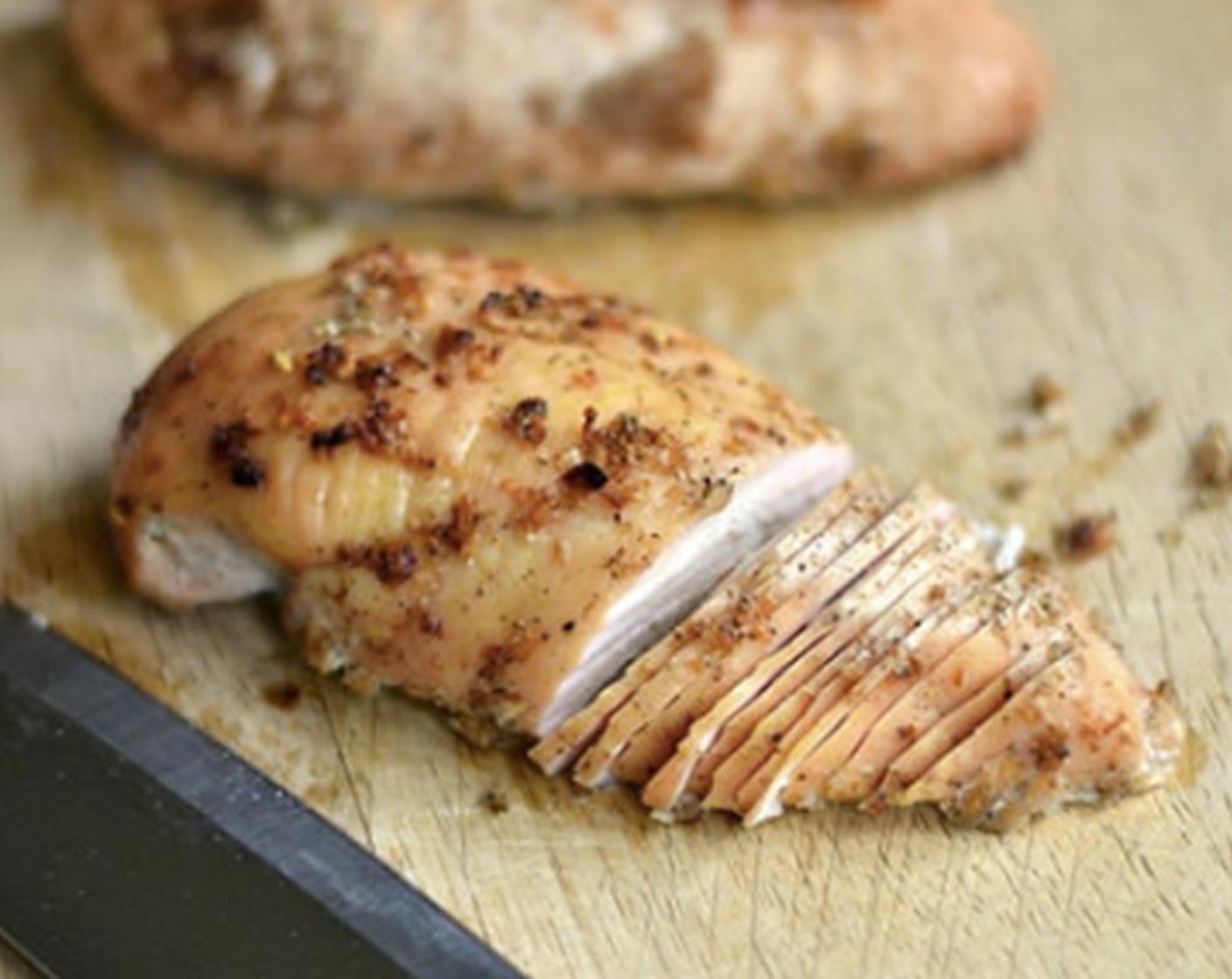 step 5 When chicken is done, let it cool. Slice the chicken into thin slices.
