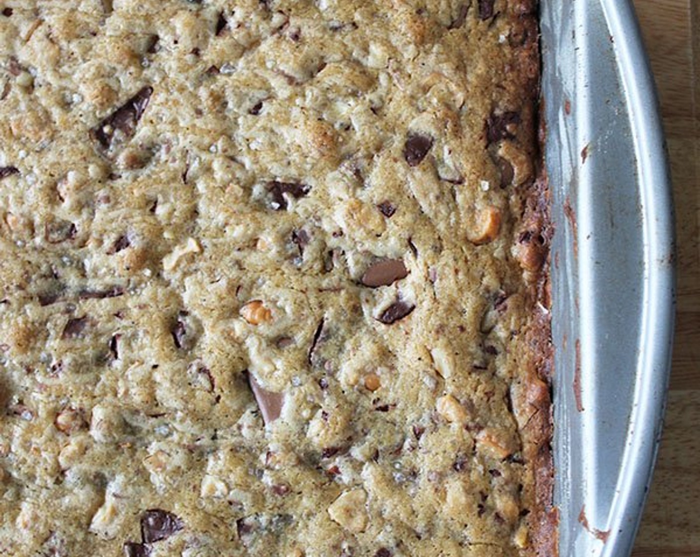 step 8 Bake for 25-27 minutes, or until the edges of the blondies are golden brown and the center is just barely set. (Don't over-bake!)