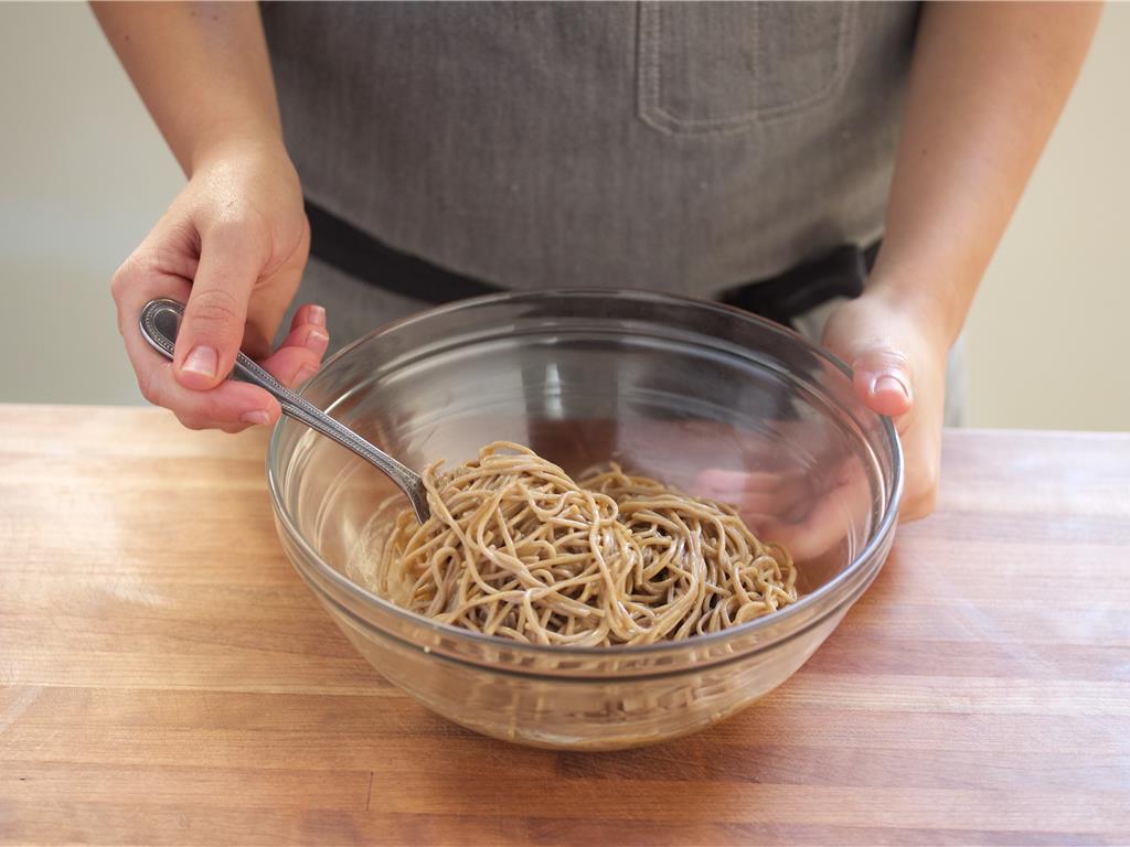 Chilled Soba Noodles with Spicy Orange Sesame Recipe | SideChef