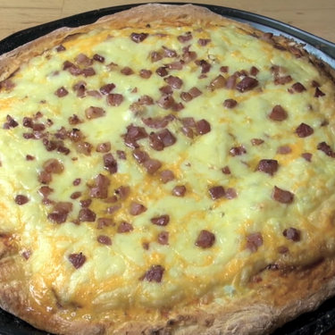 Aussie Bacon and Egg Pizza Recipe | SideChef