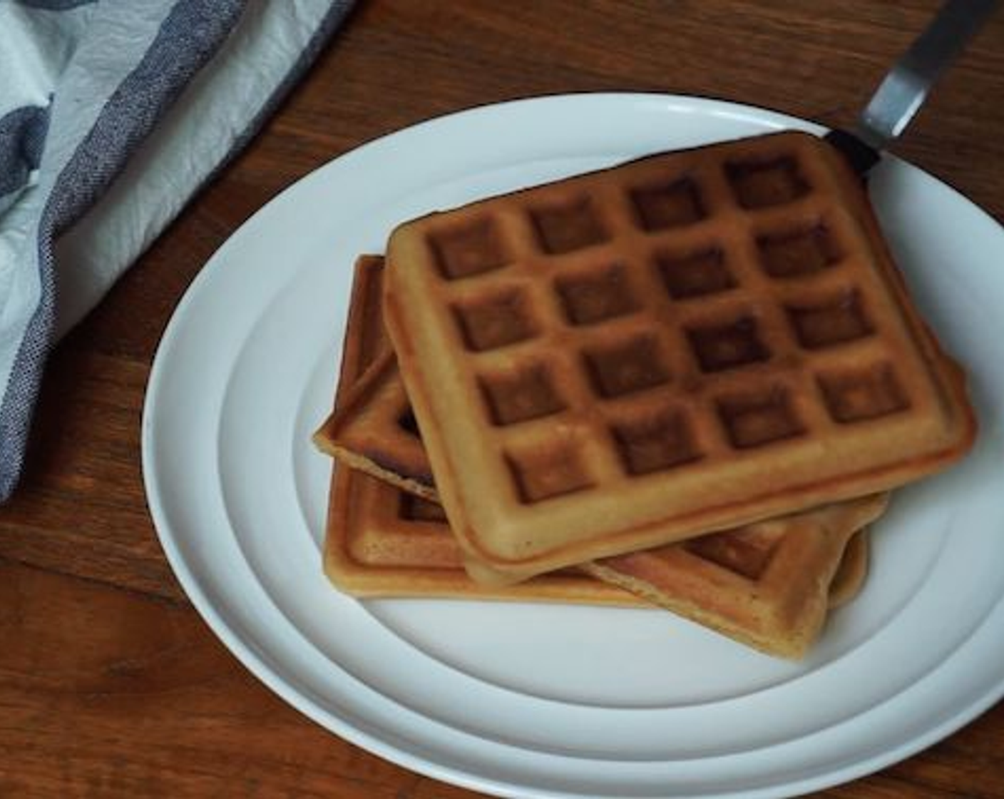 How to Make Yummy Looking Play Doh Breakfast, Lunch, & Dessert Waffles