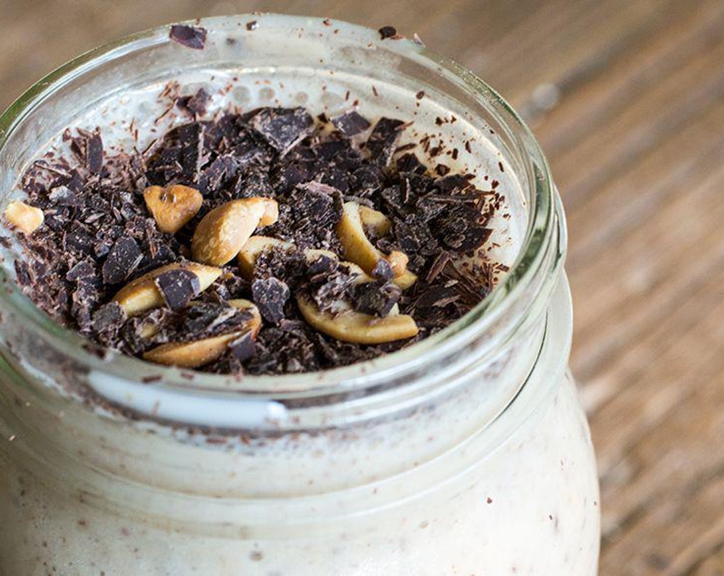 step 3 Sprinkle with dark chocolate shavings and/or Peanuts (to taste). Serve and enjoy!