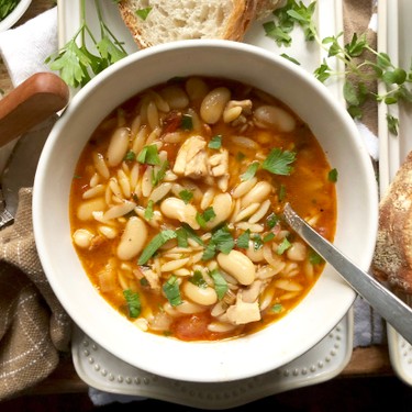 Tuscan Chicken and White Bean Soup Recipe | SideChef