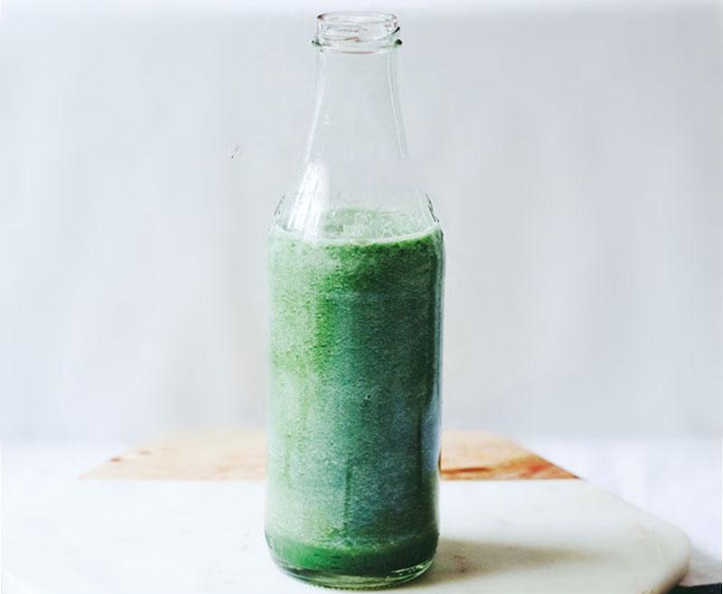 Spirulina + Apple Smoothie Recipe SideChef