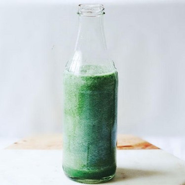 Spirulina + Apple Smoothie Recipe | SideChef