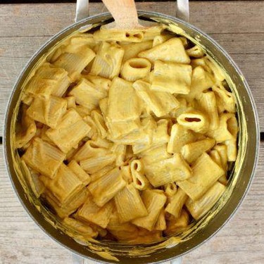 Creamy Vegan Macaroni and Cheese Recipe | SideChef