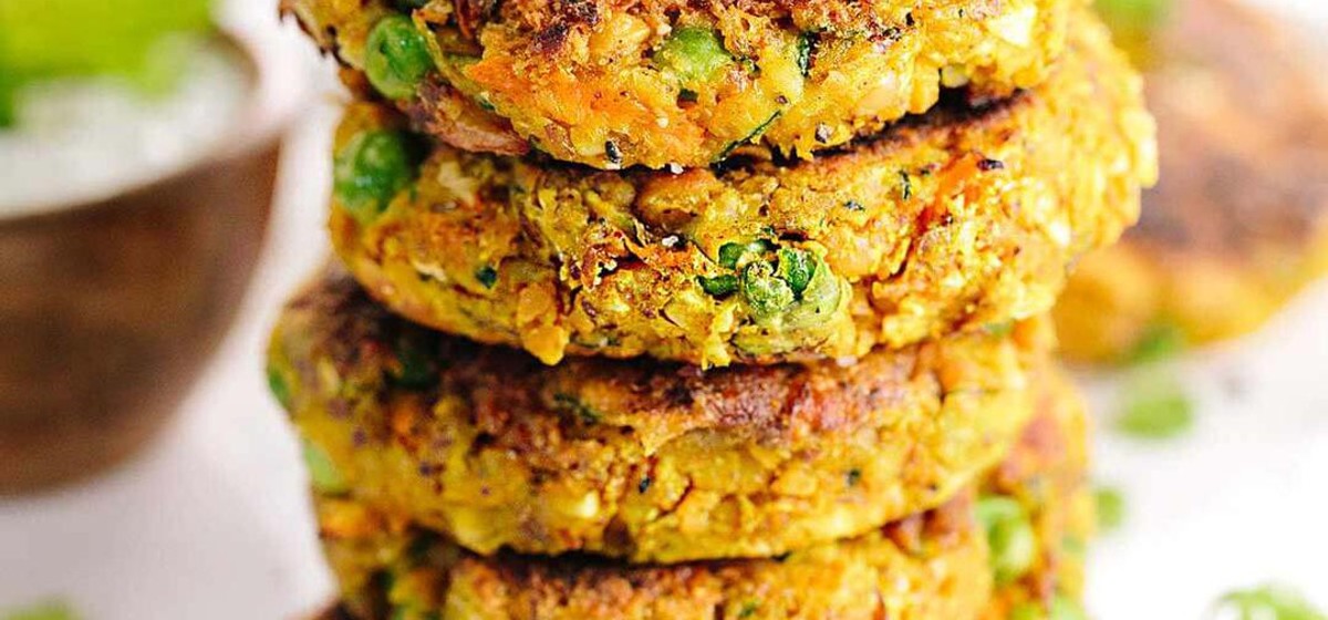 Indian-Spiced Vegetable Cakes with Chickpeas Recipe | SideChef