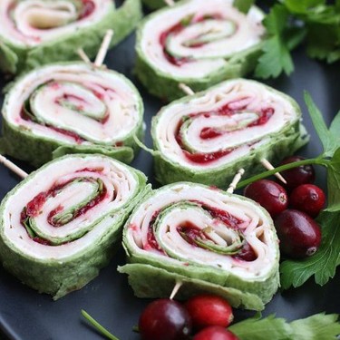 Turkey and Cranberry Pinwheels Recipe | SideChef