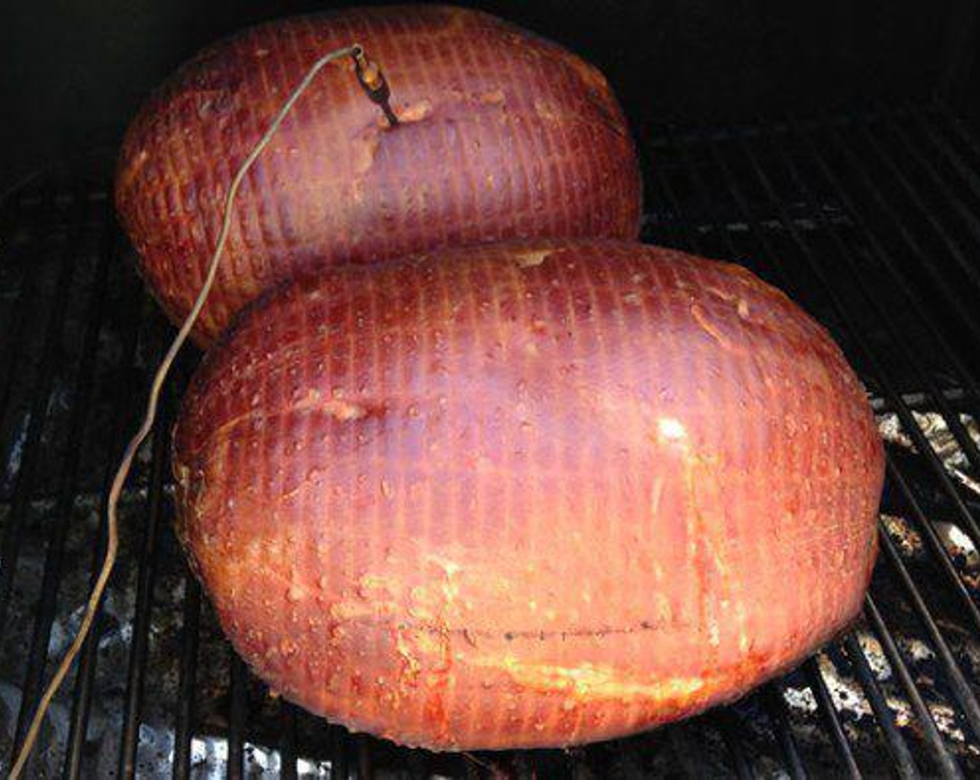 step 2 It will take about 3 ½ hours for the Smoked Pit Ham to reach 140 degrees F (60 degrees C) internally. After 1 hour of smoking it’s a good idea to use a probe thermometer to monitor the temps, and just keep the cooking temperature steady.