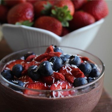 Superfood Coconut Acai Bowl Recipe | SideChef