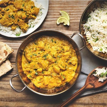 Creamy Chicken Korma with Cilantro Rice and Naan Recipe | SideChef