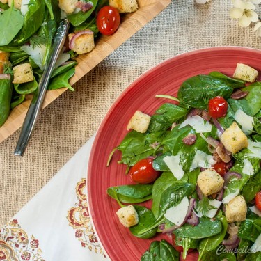 Wilted Spinach Tomato Salad Recipe | SideChef