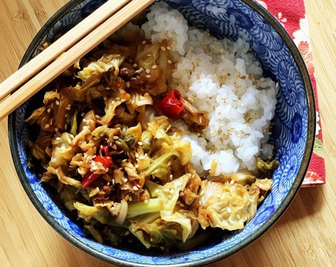 Vegan Stir-Fried Spicy Cabbage