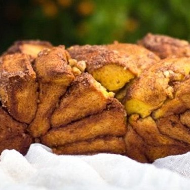 Pumpkin Cinnamon Pull-Apart Bread Recipe | SideChef