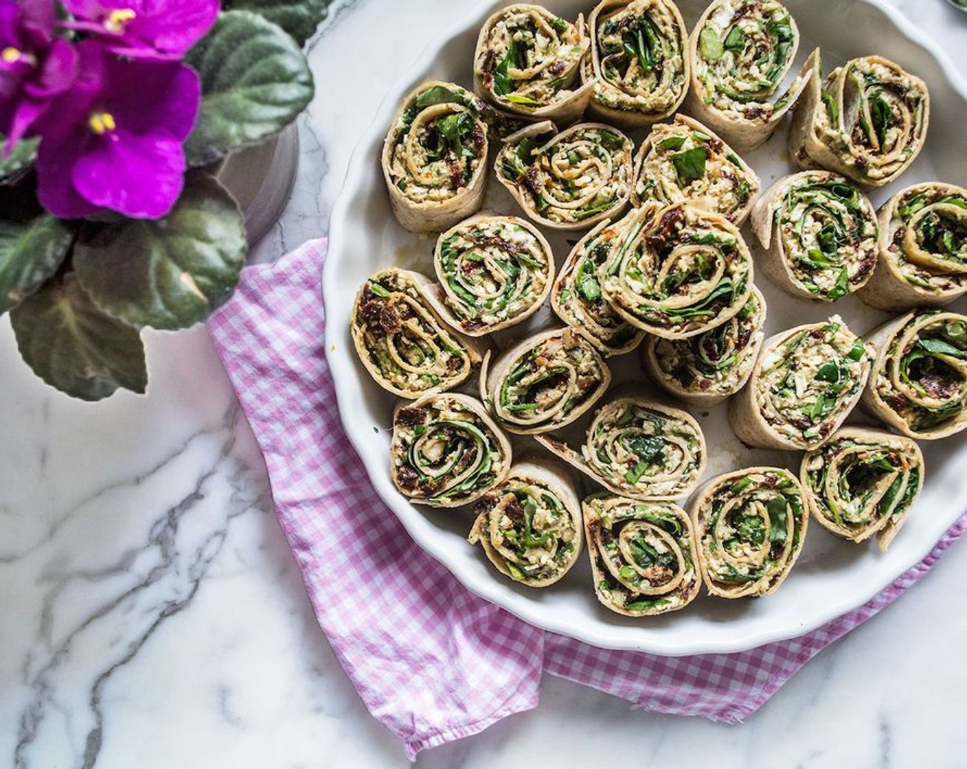 Vegan Basil Pesto and Sun-Dried Tomato Pinwheels