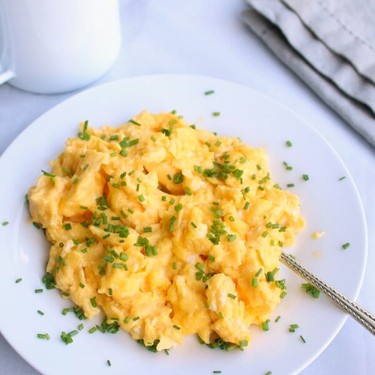 The Perfect Scrambled Eggs Recipe | SideChef