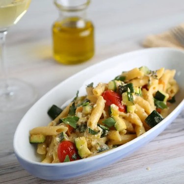 Baked Feta Pasta with Cherry Tomatoes and Zucchini Recipe | SideChef