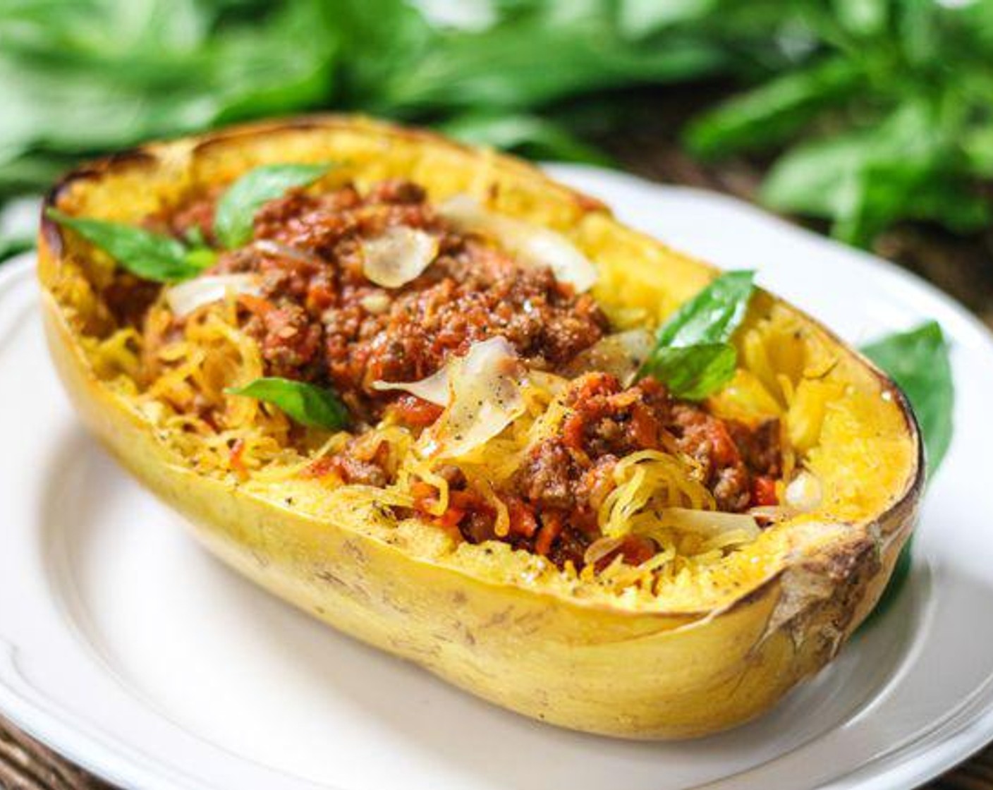 Spaghetti Squash with Easy Meat Sauce