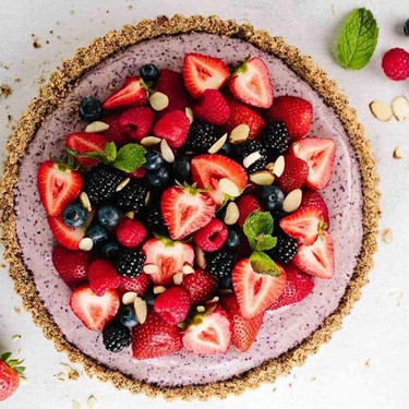 Fresh Berry Tart with Blueberry Yogurt Recipe | SideChef